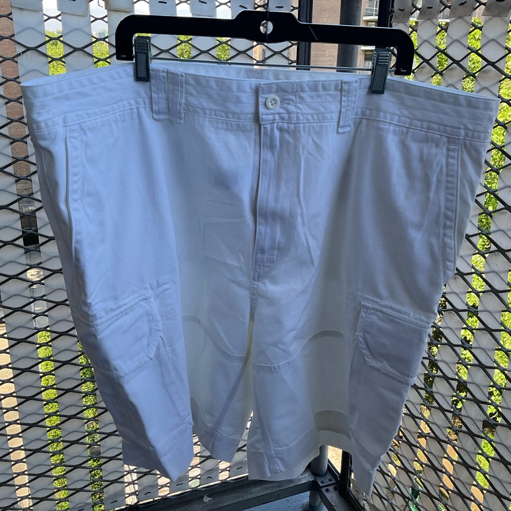 Polo Ralph Lauren Relaxed Fit Gellar Cargo Shorts- WHITE